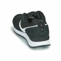 Nike - VENTURE RUNNER Noir / Blanc -André Magasin 17890972 500 E